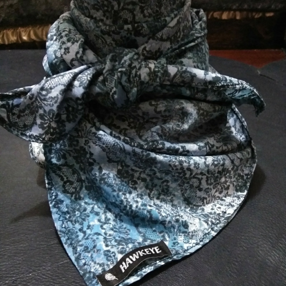 "Hawkeye' Henson signature Wild Rag.